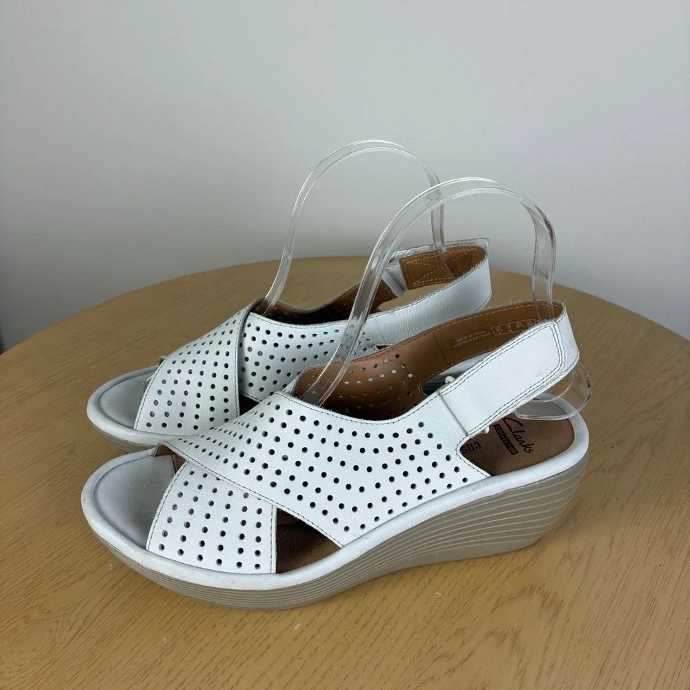 Clarks Reedly Variel Wedge Sandal Women's 7 Perforated Peep Toe Summer Comfort